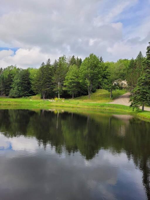 Willa Chalet Pres Du Mont Megantic La Patrie Zewnętrze zdjęcie